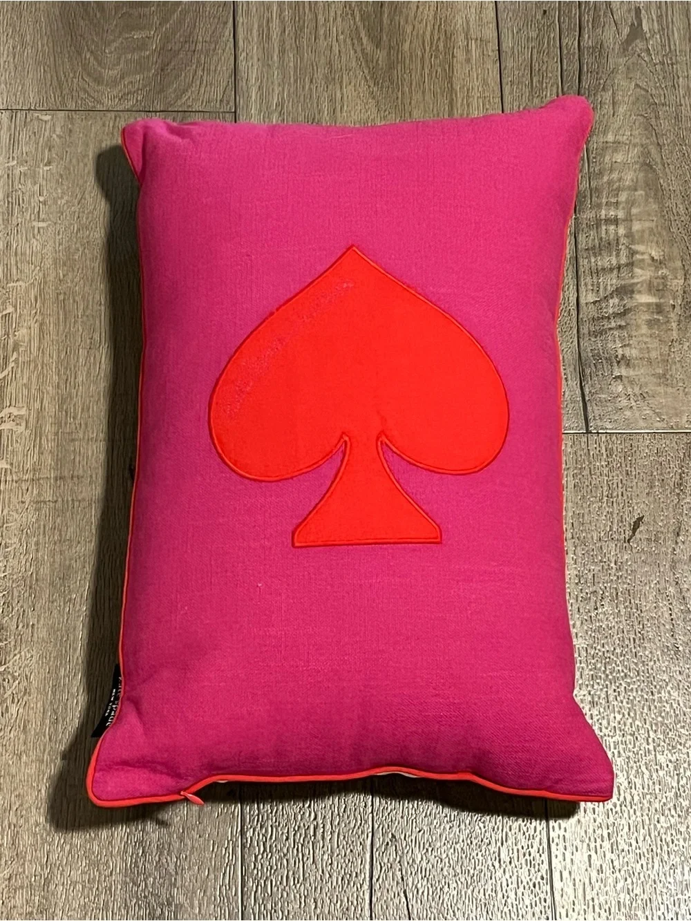 KATE SPADE QUEEN OF SPADES THROW PILLOW CAT WITH CROWN Feminine Sassy Cat